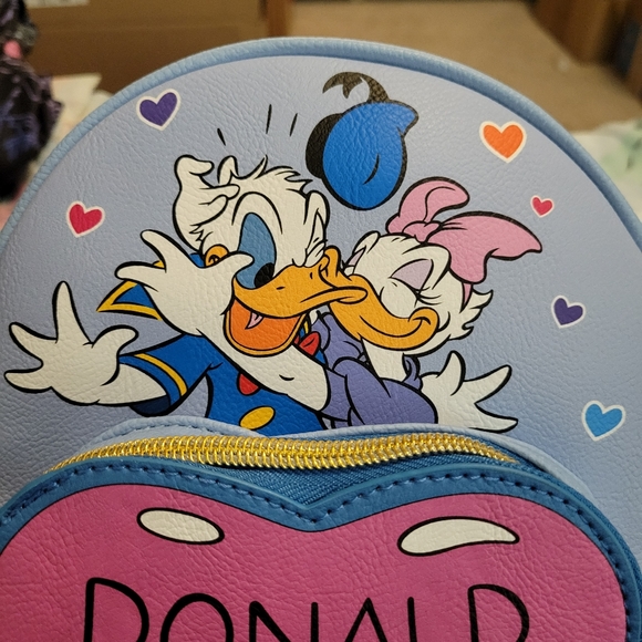 Loungefly Disney backpack - Picture 3 of 6